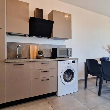 Modern With Stunning Seaview Terrace *