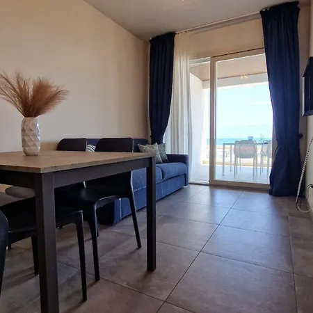 Modern With Stunning Seaview Terrace Διαμέρισμα