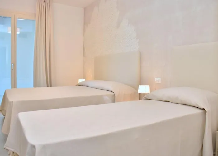 Modern With Stunning Seaview Terrace Lejlighed *